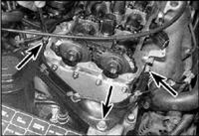 5. Зніміце кранштэйн з апоры сілавога агрэгата, адкруціўшы тры ніта і вызваліўшы праводку з хамутоў…