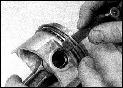 1. Before checking, the connecting rods and pistons should be cleaned and the old rings should be…