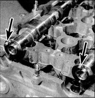 4. Пераканайцеся, што коленвал знаходзіцца ў становішчы ВМТ такту сціску (паза на шкарпэтцы…