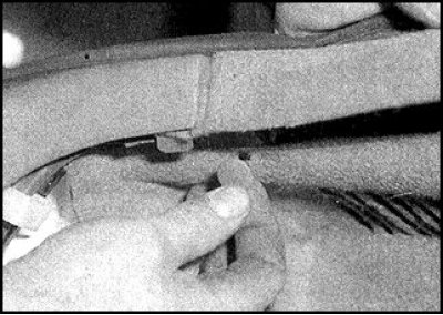 19. Падніміце заднюю частку насцілу.