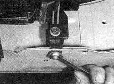 9.8В. ... и нижнее крепление