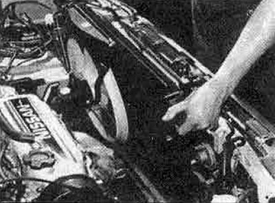 9.9. Удаление сборки радиатора (поперечного потока) и вентилятора охлаждения