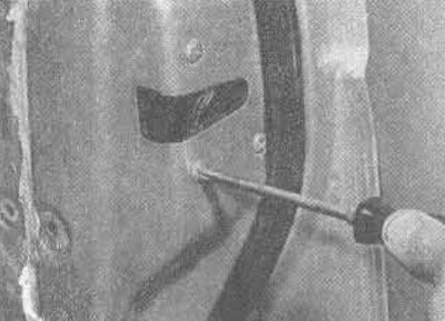 26.4А. Выдаліце крапежныя шрубы...