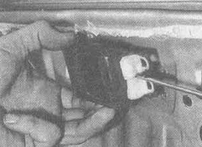 26.20. Зняцце ўнутранай ручкі дзвярэй