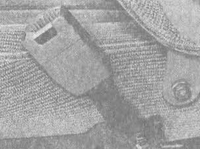 35.4. Клямар фіксатара рамяня бяспекі пярэдняга сядзення