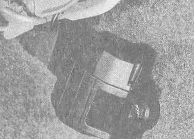 35.10. Нацягвальнік рамяня бяспекі зад-яго сядзення - Седан