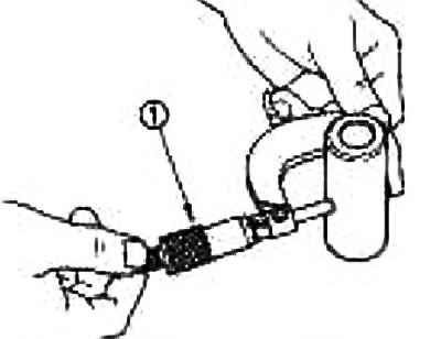 Вымерайце вонкавы дыяметр поршневага пальца пры дапамозе мікраметра (1).