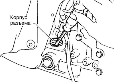 4. Odstráňte poistný krúžok z krytu elektrického konektora solenoidového ventilu.
